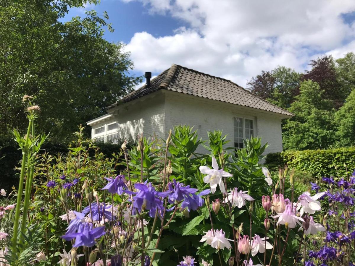 Het Witte Kasteel Villa Loon op Zand Luaran gambar